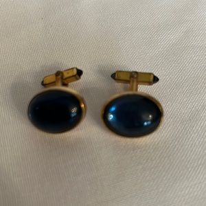 Vintage SWANK Men’s Cufflinks With Beautiful Blue Stones